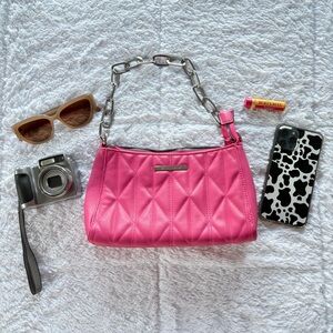 2010s Kendall & Kylie bubblegum pink chain link purse